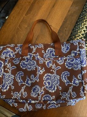 Vera Bradley women’s lighten up everything organizer, brown, white, and blue